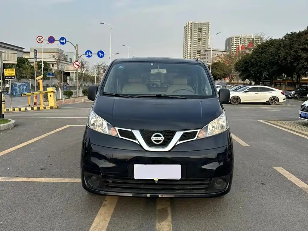 NISSAN NV200 2016