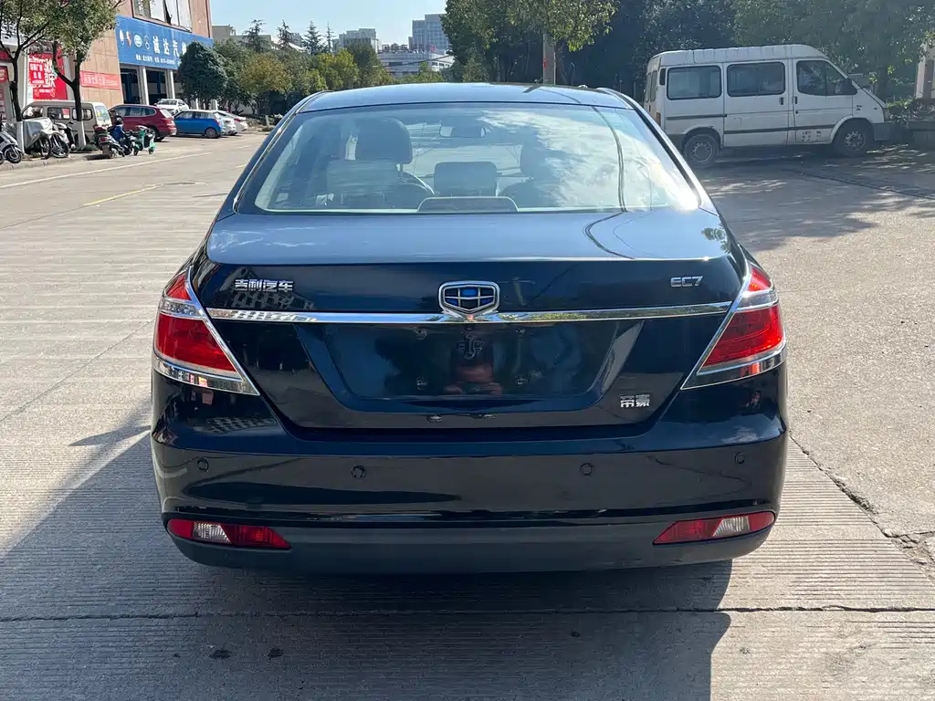 GEELY AUTO EMGRAND 2014