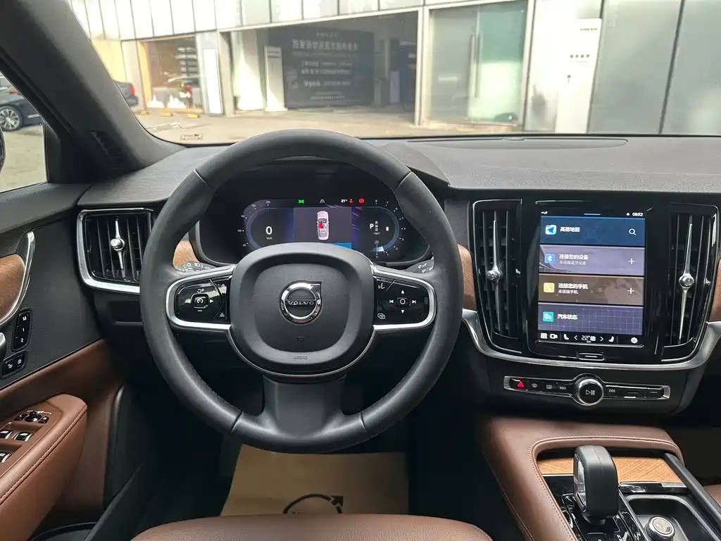 VOLVO S90 2022