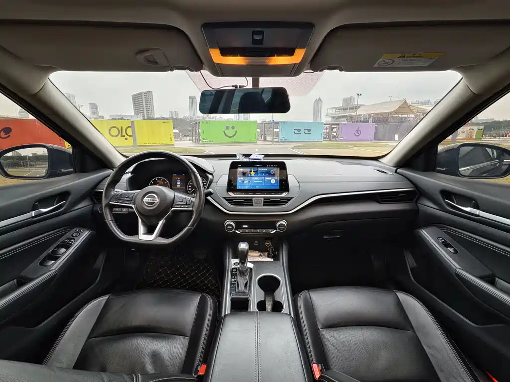 NISSAN TEANA 2019