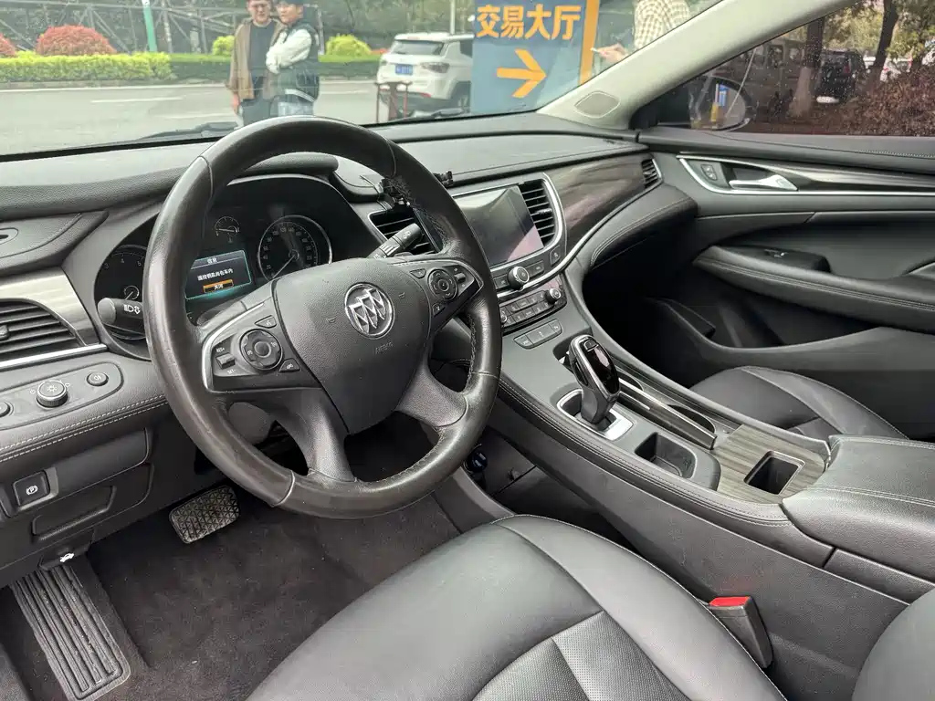 BUICK LACROSSE 2019