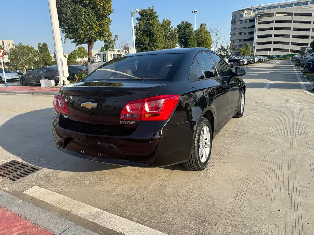 CHEVROLET CRUZE 2016
