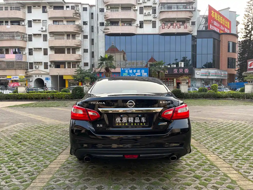 NISSAN TEANA 2018