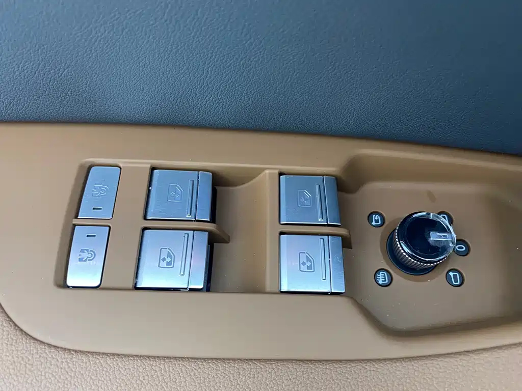 AUDI A7L 2024