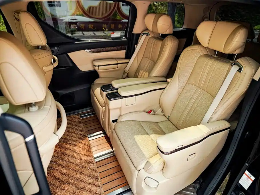 TOYOTA ALPHARD 2018