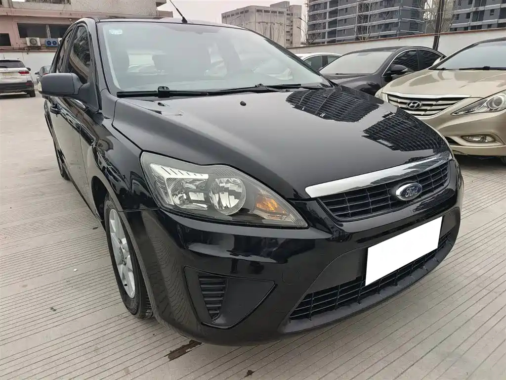 FORD FOCUS 2012