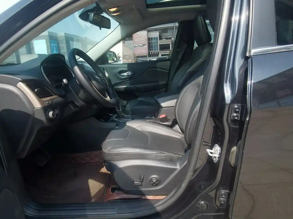 JEEP CHEROKEE 2017