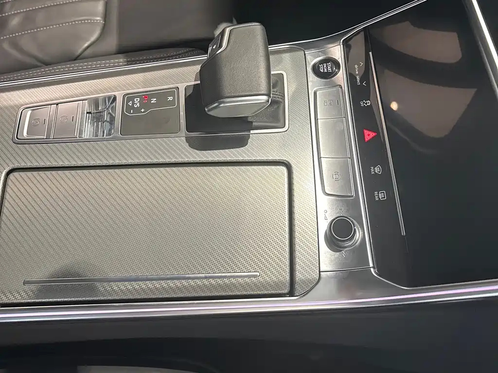 AUDI A6L 2023