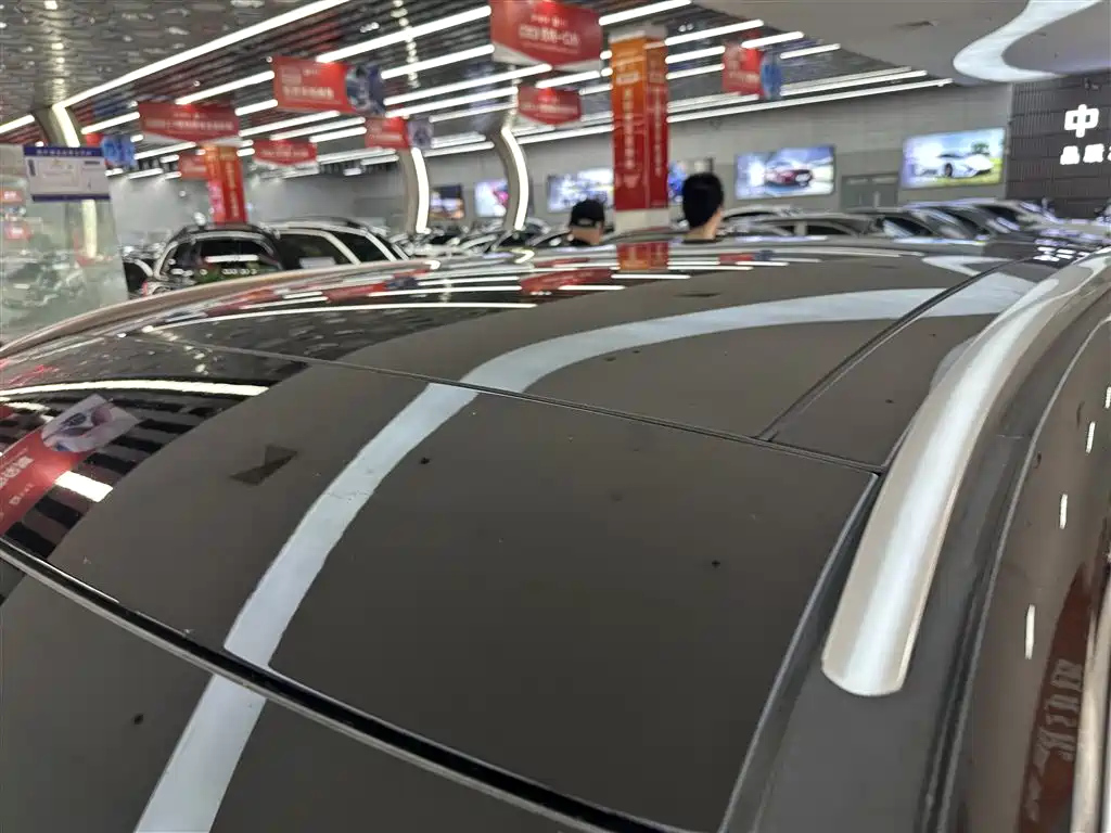 LINCOLN ADVENTURER 2022
