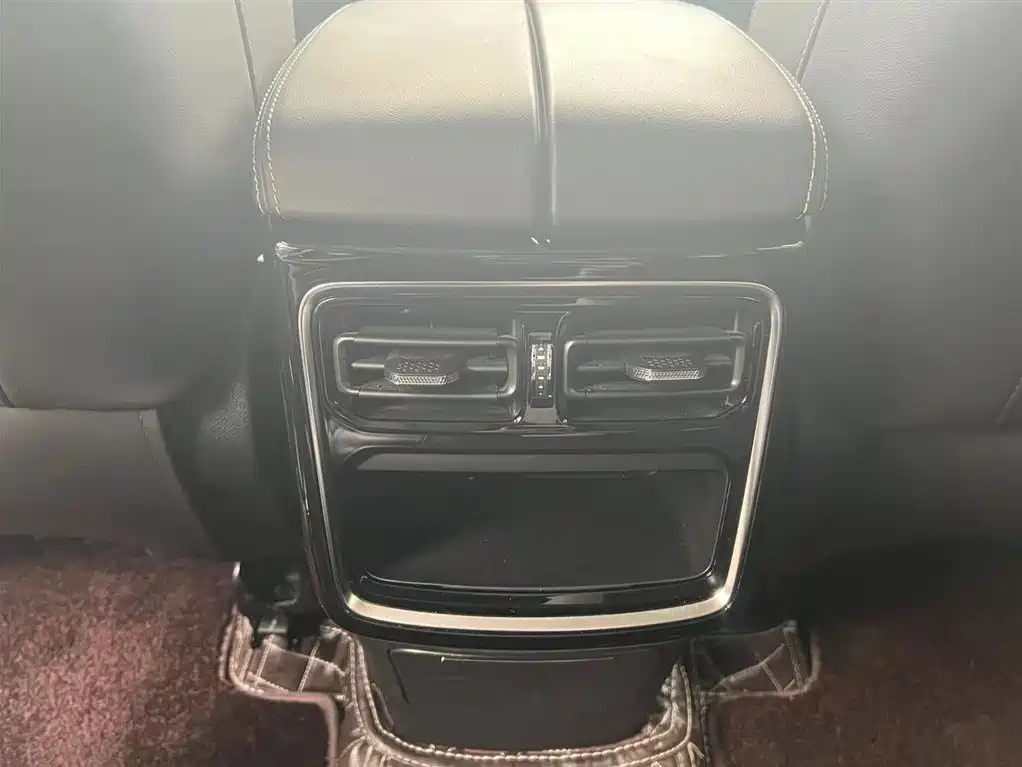 JETOUR X70 PLUS 2021