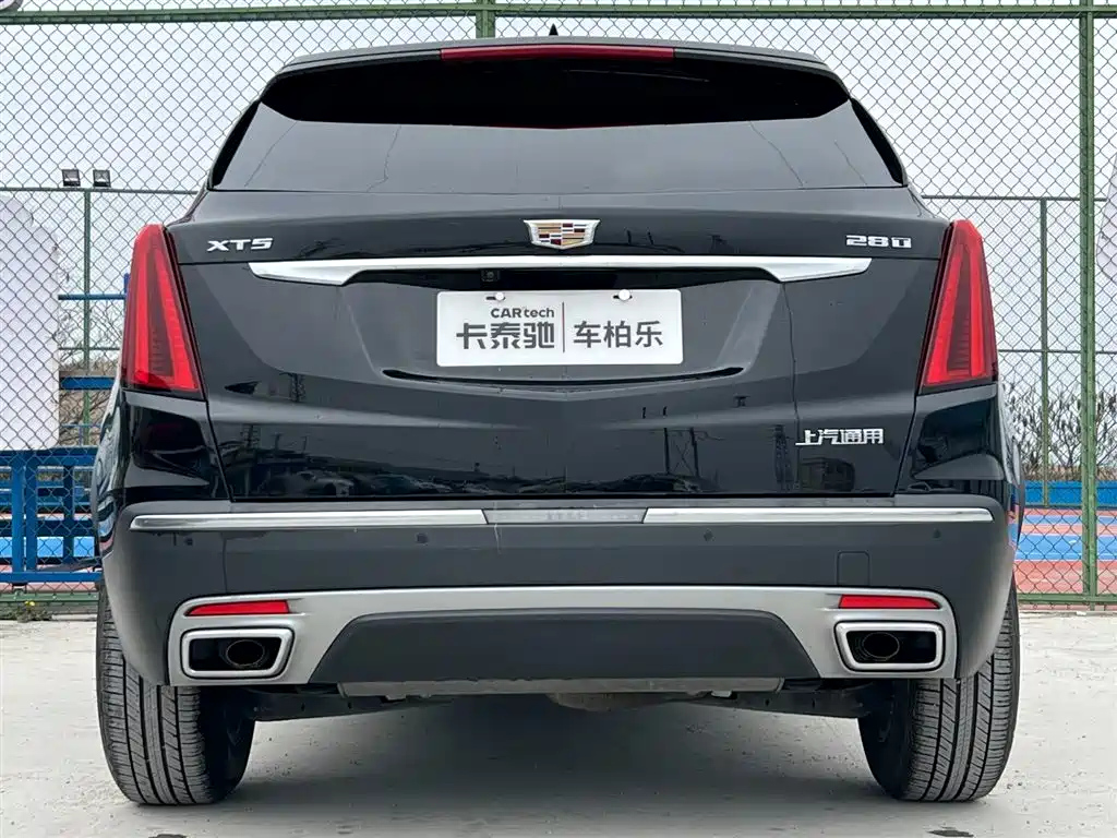 CADILLAC XT5 2021