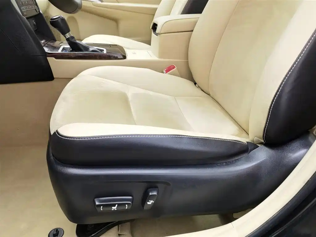 TOYOTA CAMRY 2017