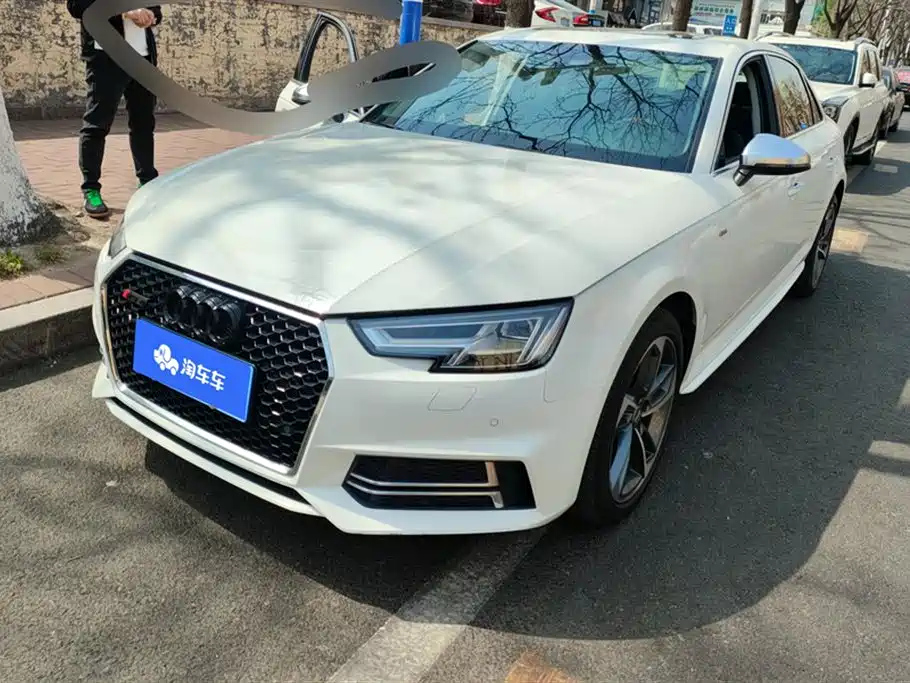 AUDI A4L 2017