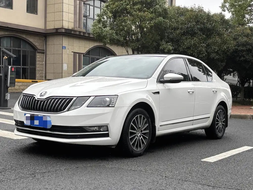 SKODA OCTAVIA 2018