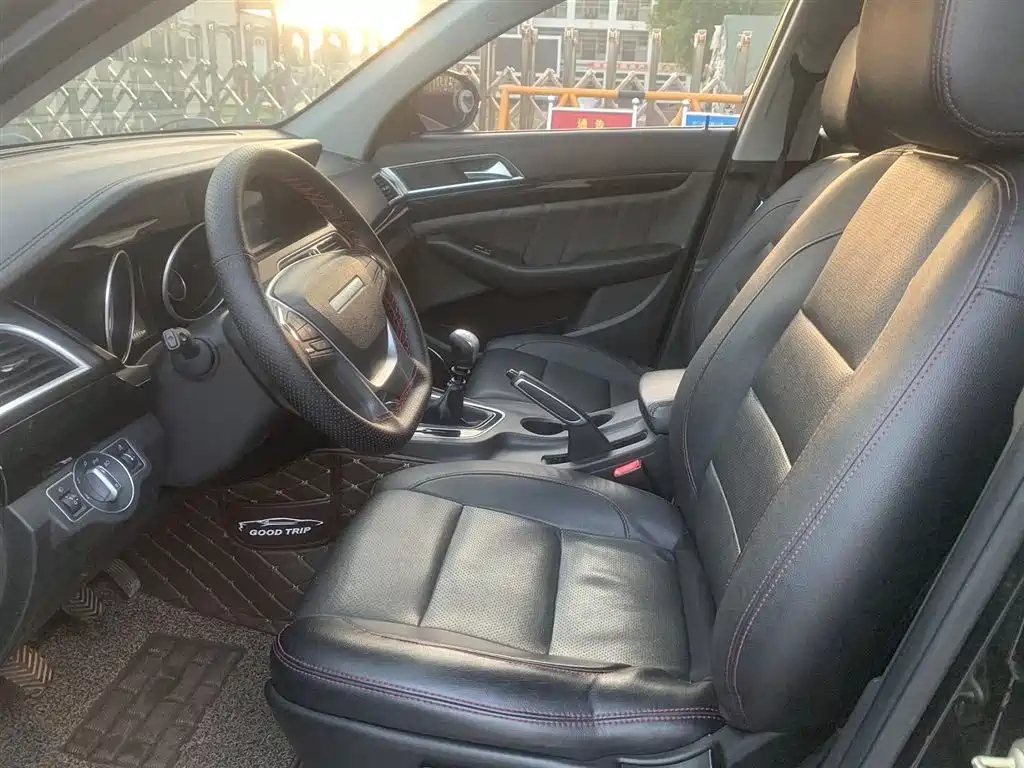 LEOPAARD CS10 2015