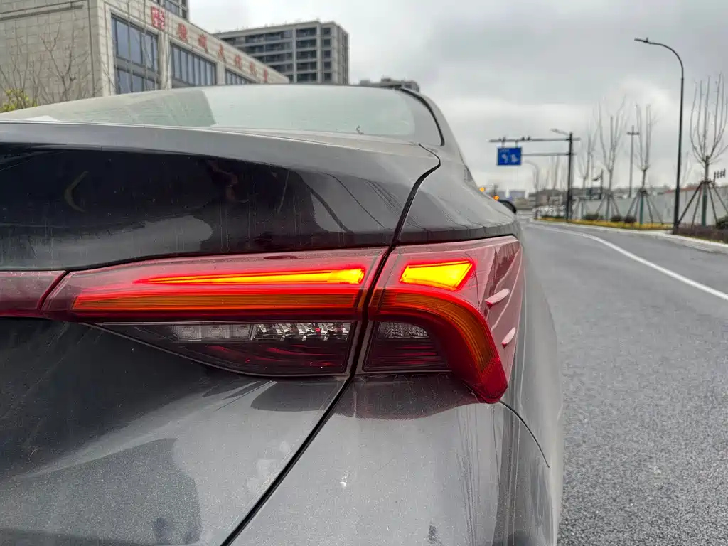 TOYOTA AVALON 2020