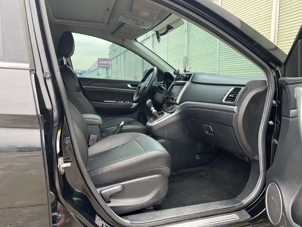 HAVAL M6 2018