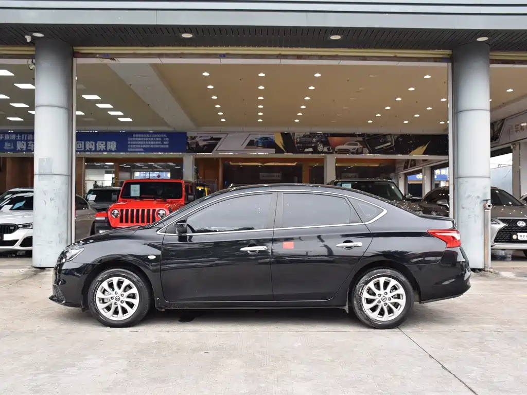 NISSAN SYLPHY 2022