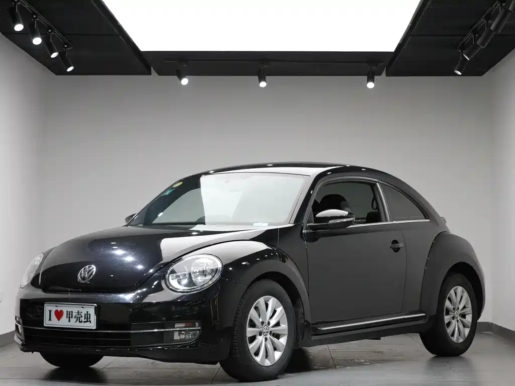 VOLKSWAGEN BEETLE 2014