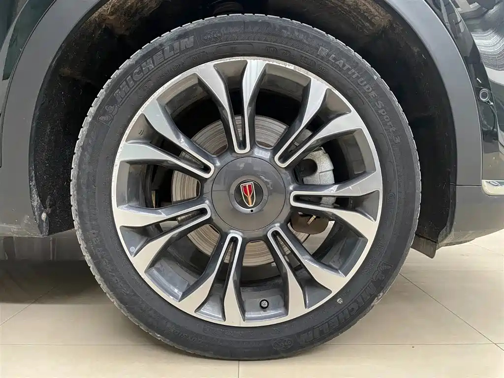 HONGQI HS5 2021
