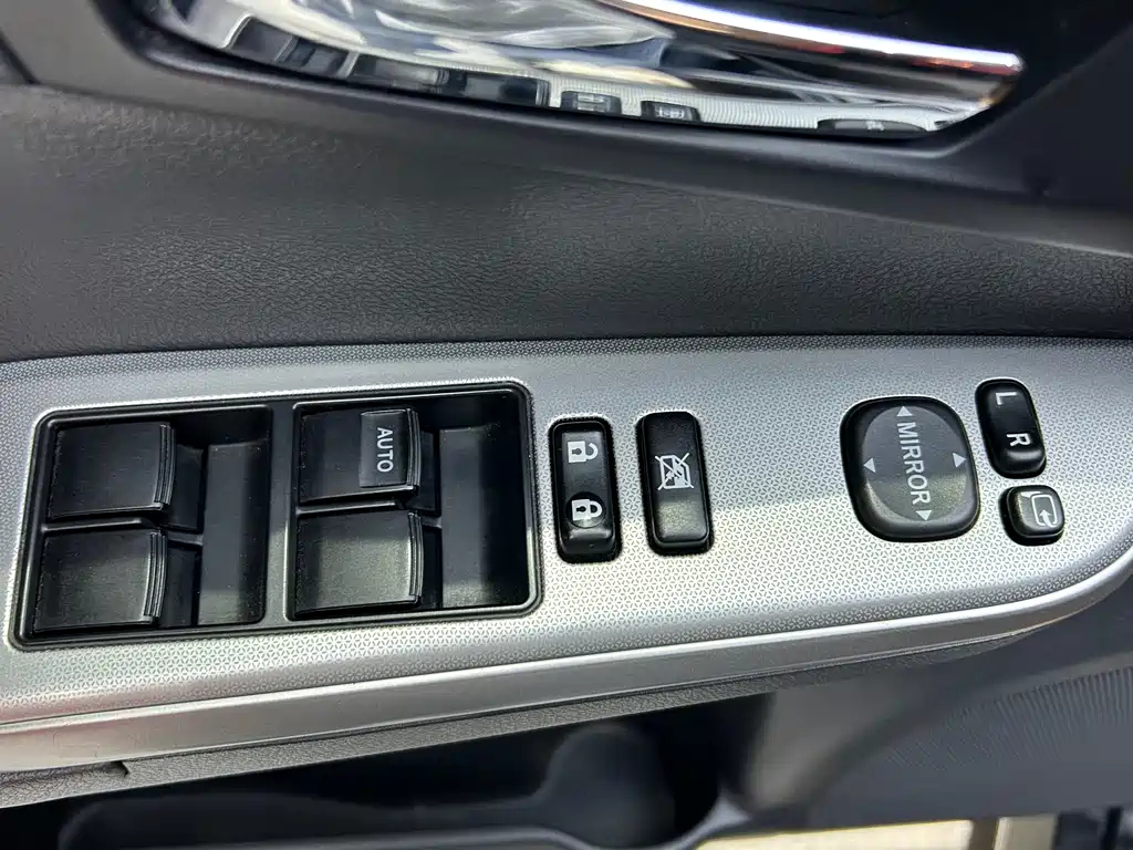 TOYOTA CAMRY 2014