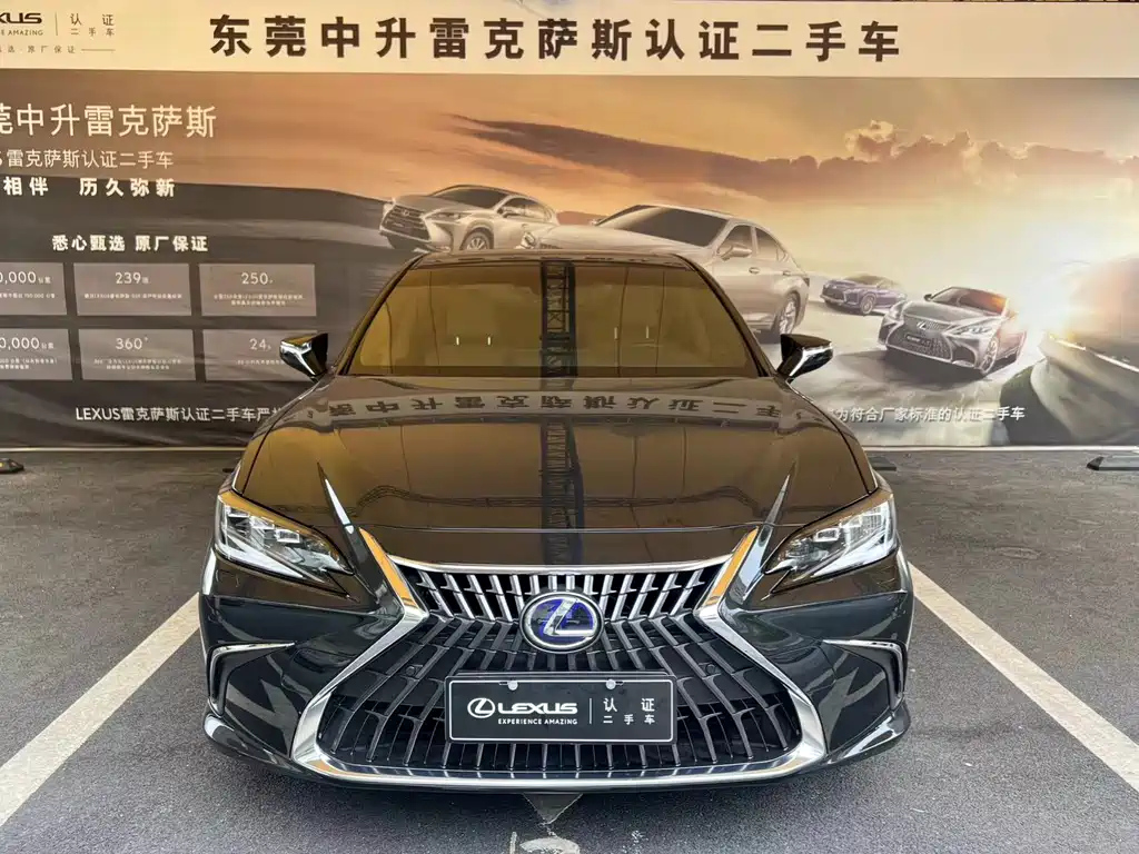 LEXUS ES 2022