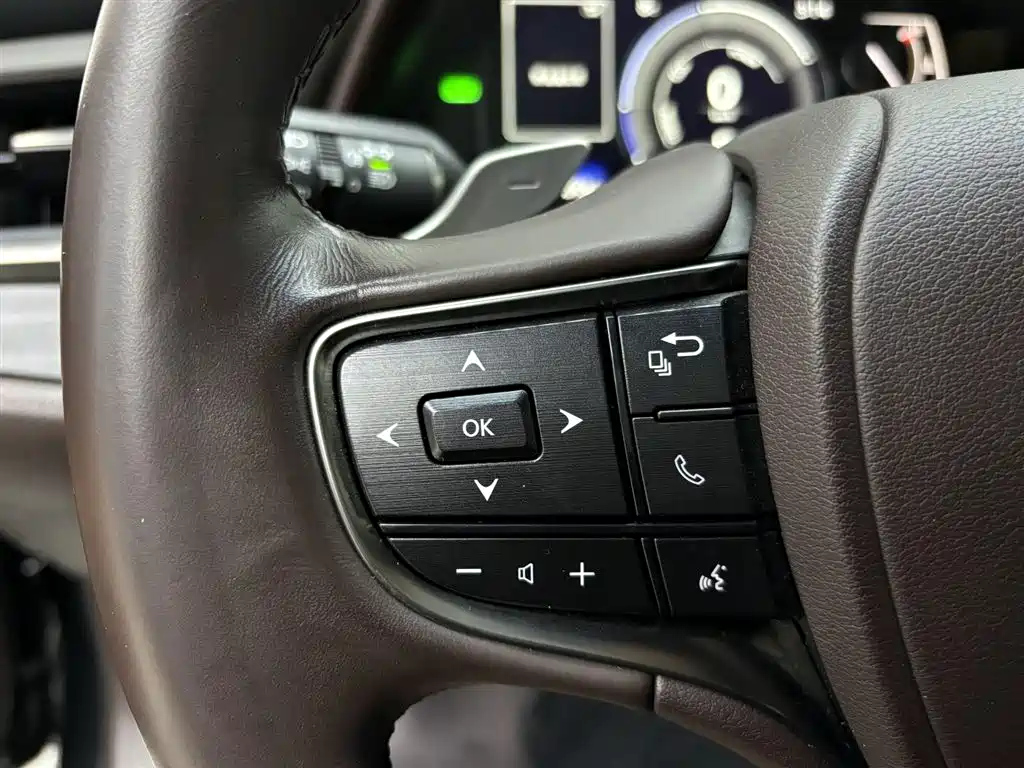 LEXUS ES 2021