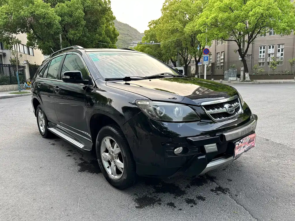 BYD S6 2012