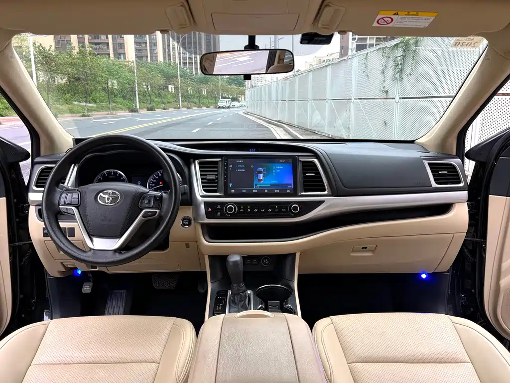 TOYOTA HIGHLANDER 2018