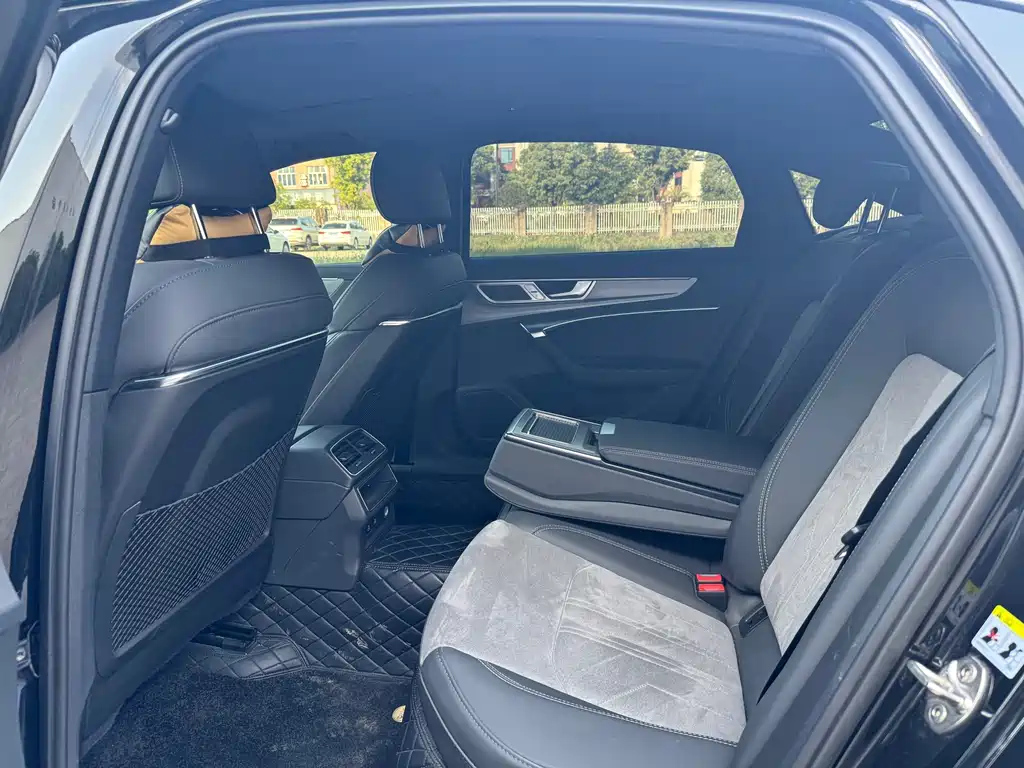 AUDI A6L 2023