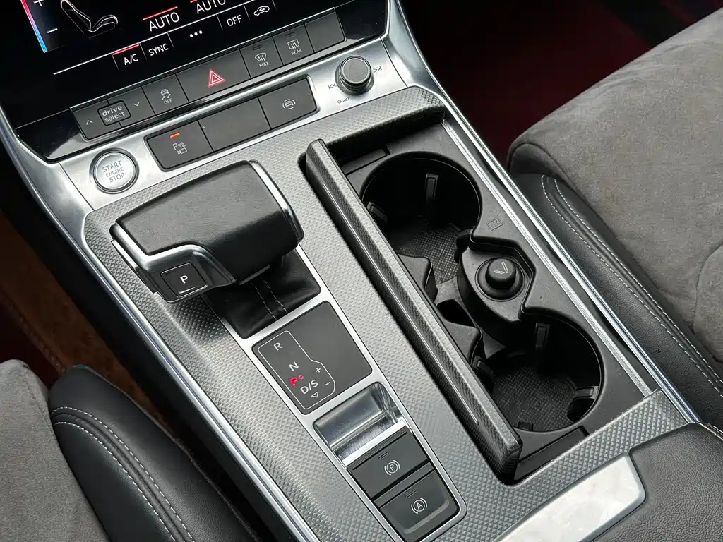 AUDI A6L 2020