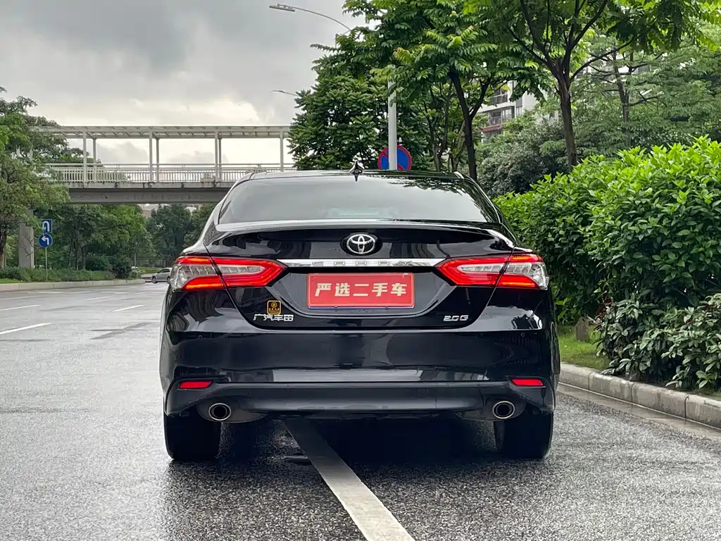 TOYOTA CAMRY 2021