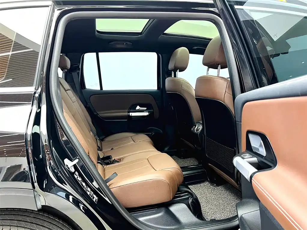 MERCEDES BENZ GLB 2022