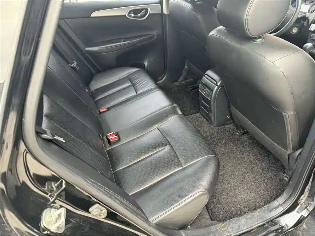 NISSAN SYLPHY 2020