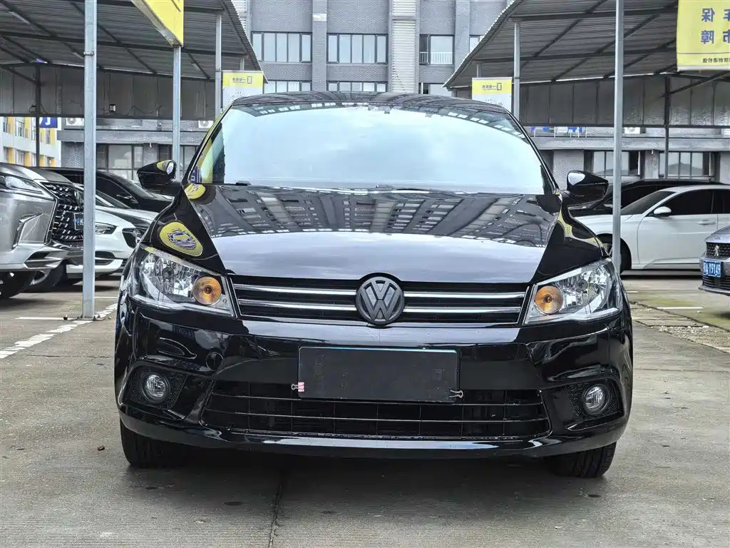 VOLKSWAGEN JETTA 2015