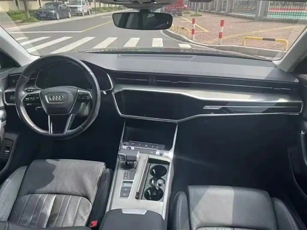 AUDI A6L 2021