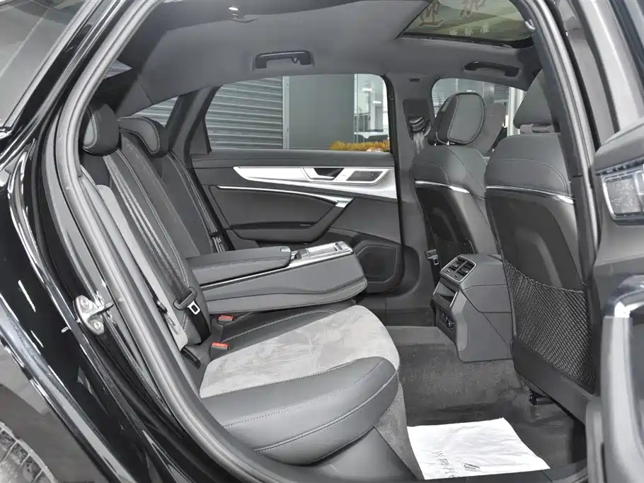 AUDI A6L 2023