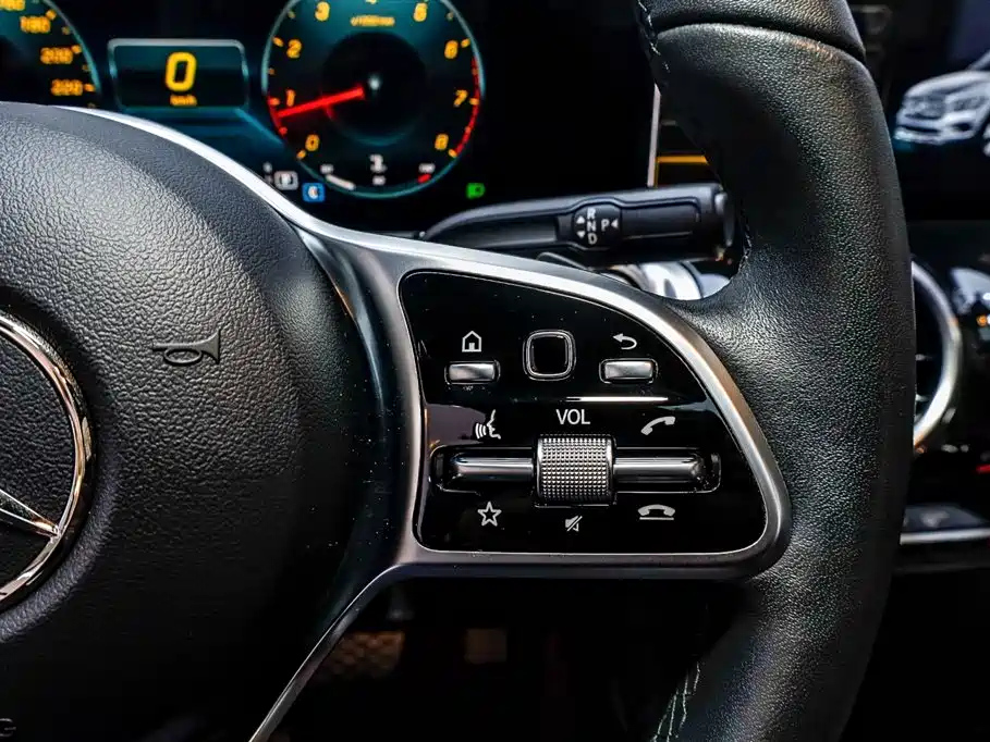 MERCEDES BENZ GLB 2022