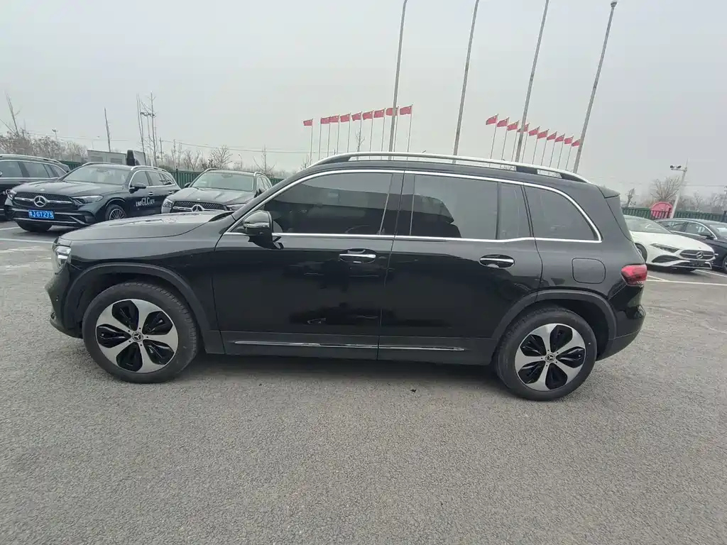 MERCEDES BENZ GLB 2022