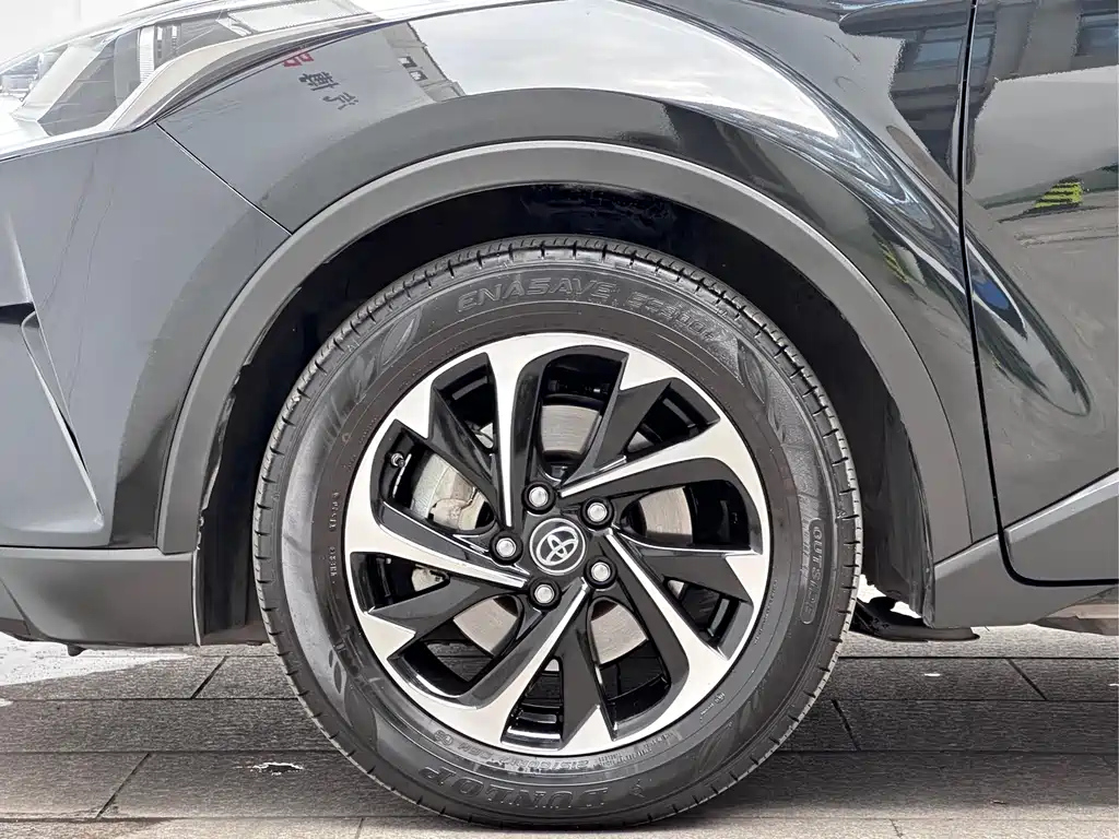 TOYOTA IZOA 2020