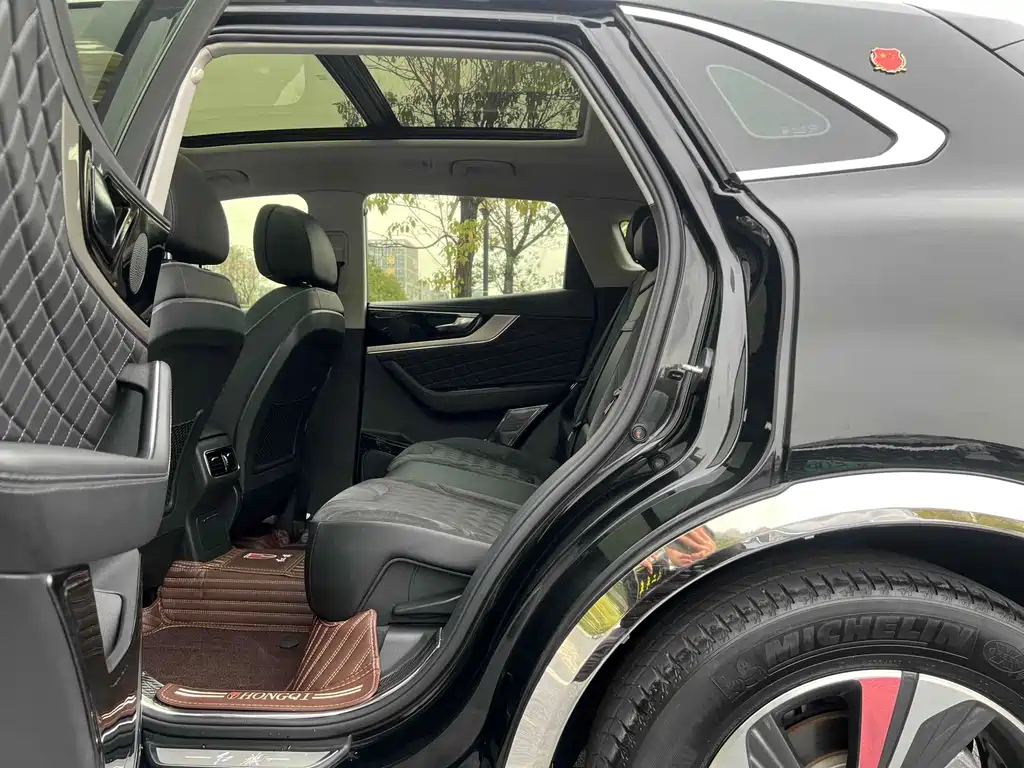 HONGQI HS5 2020