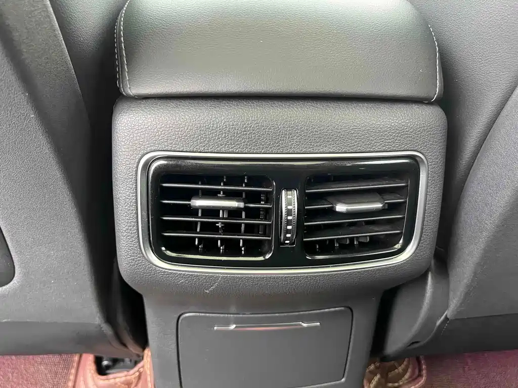 HONGQI HS5 2020