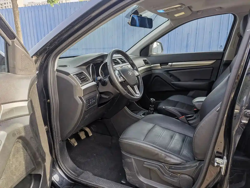 BAIC SENOVA X65 2016