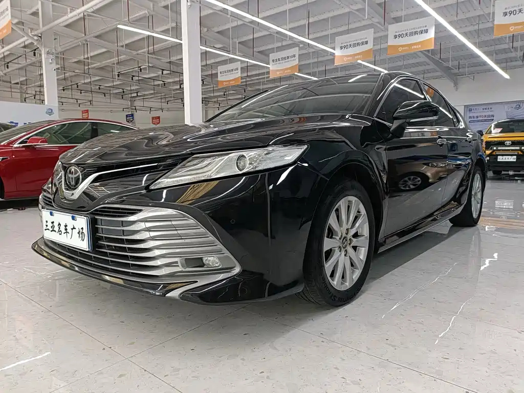 TOYOTA CAMRY 2020