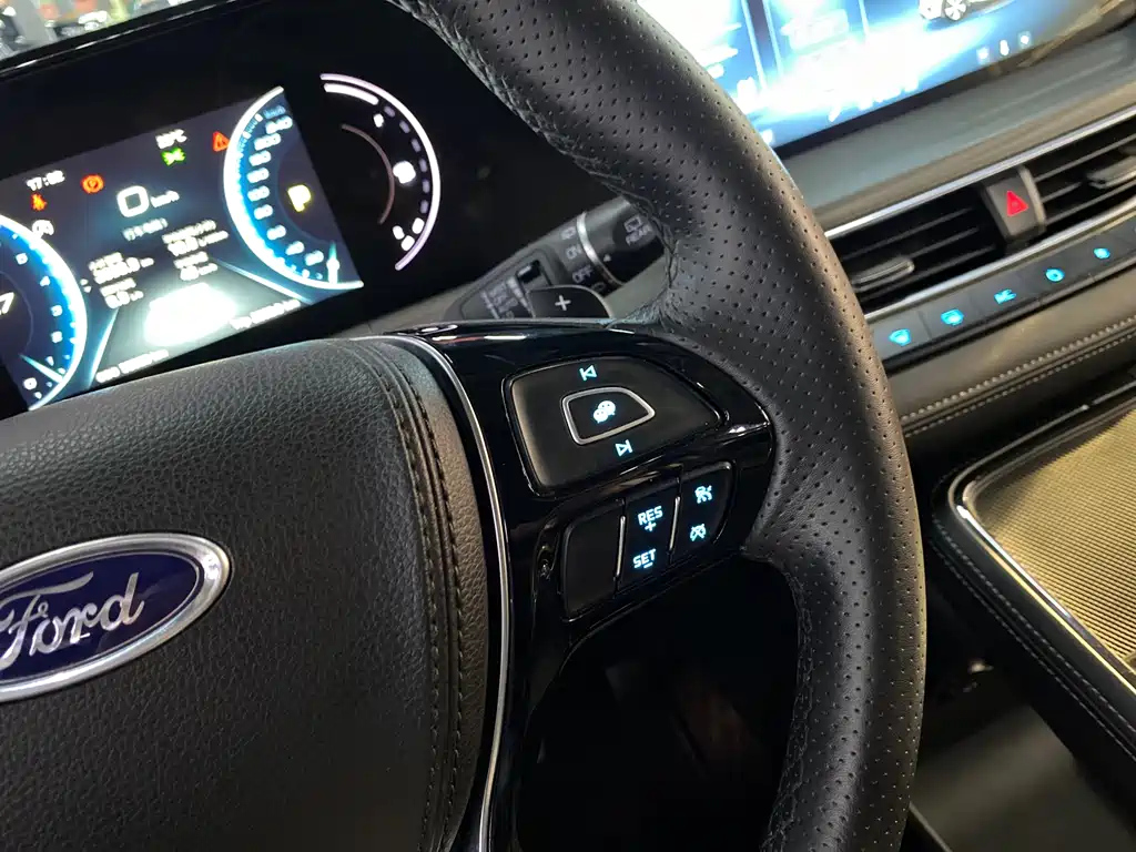 FORD EQUATOR 2022