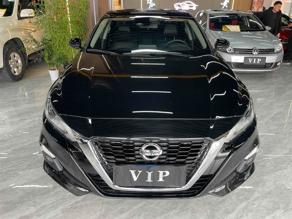 NISSAN TEANA 2024