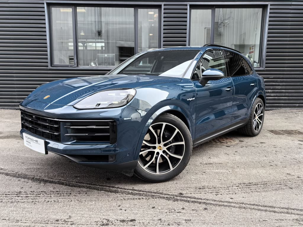 PORSCHE CAYENNE NEW ENERGY 2024