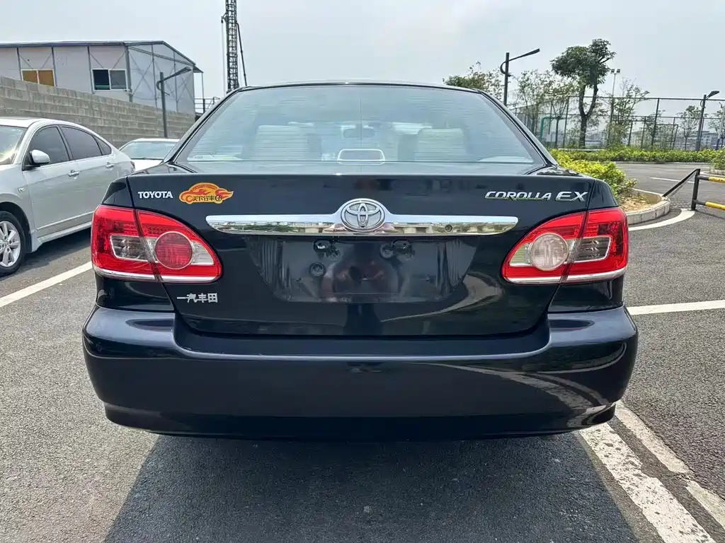 TOYOTA COROLLA 2012