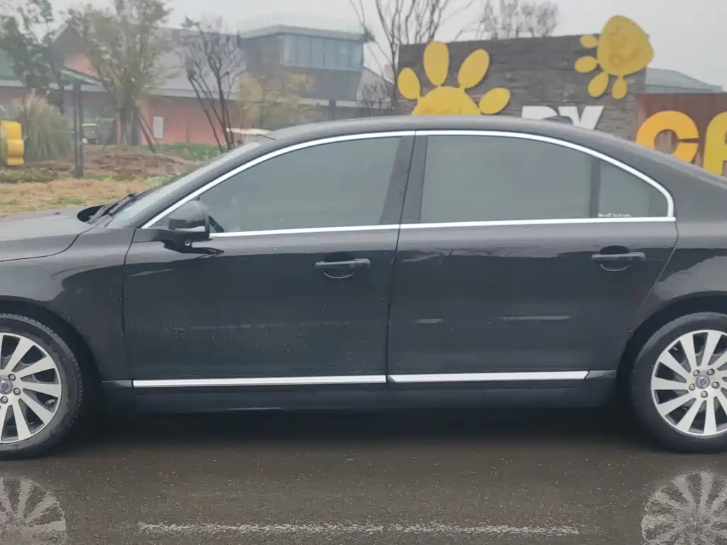 VOLVO S80L 2013