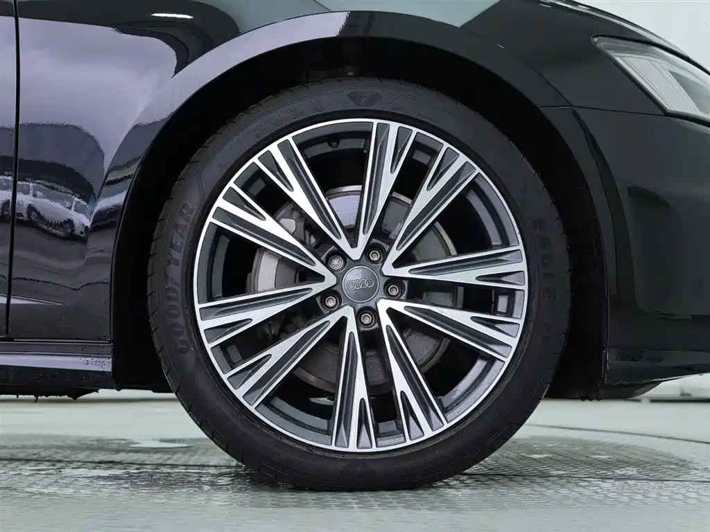 AUDI A6L 2021